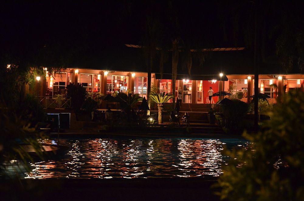Iguazu Inn Hostel Puerto Iguazu Bagian luar foto