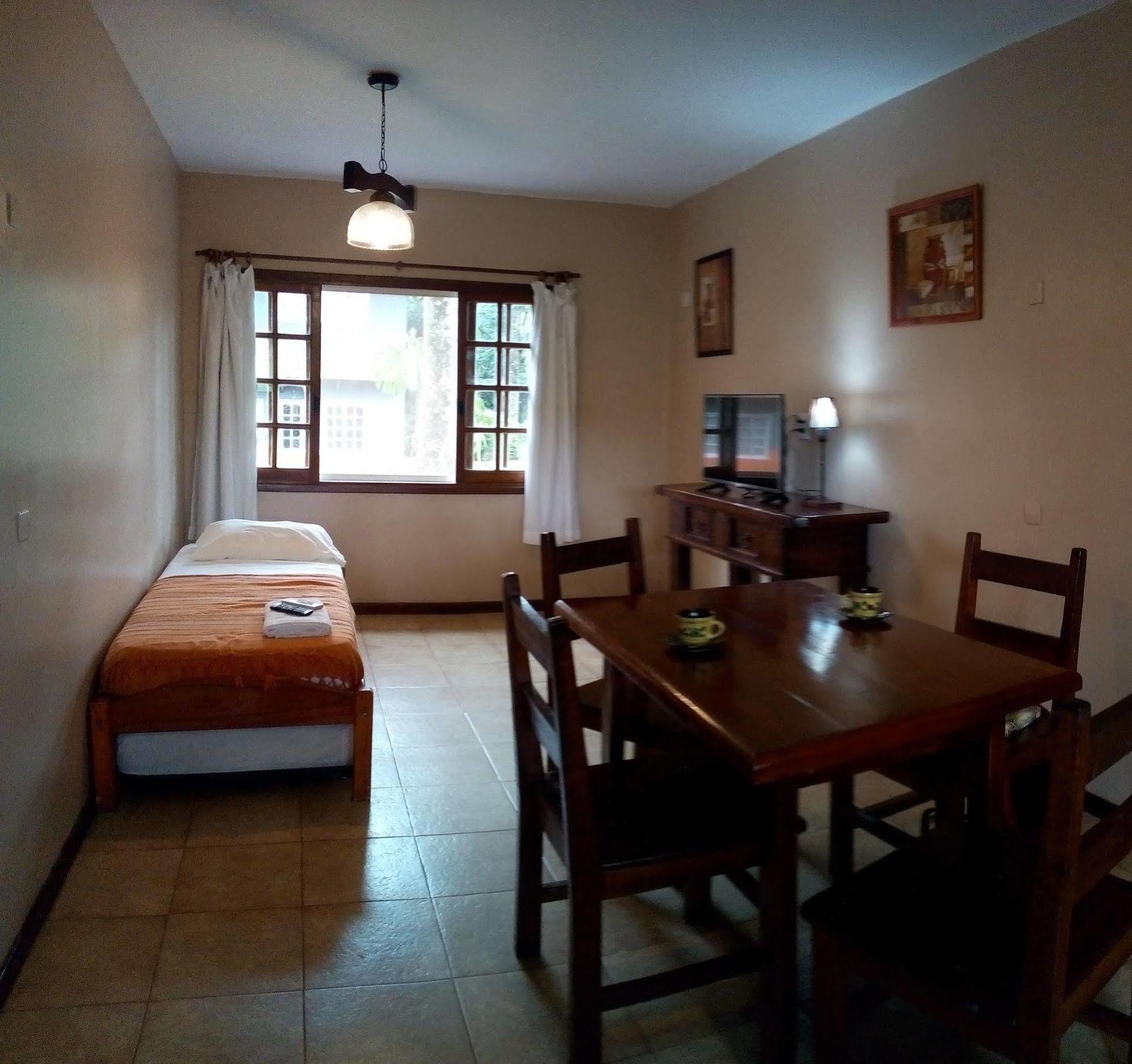 Iguazu Inn Hostel Puerto Iguazu Bagian luar foto
